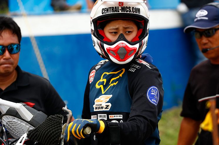 2018091003_019xx_JMX_Rd8_本田選手_4000