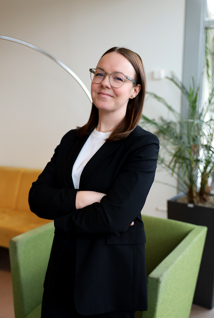 Emelia Lövgren Pressfoto_2_skärpa