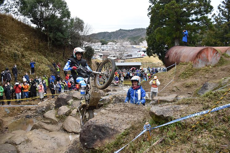 2022040403_004xx_JTR_Rd1_黒山選手_4000