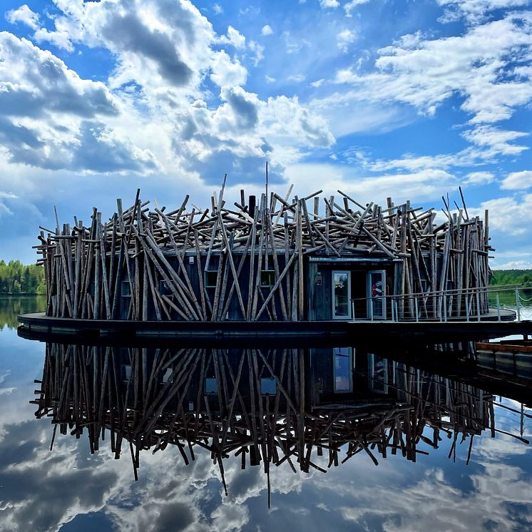 Stunning architecture of Arctic bath