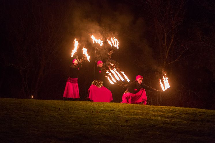 Eldshow under Tjolöholm Slotts julmarknad