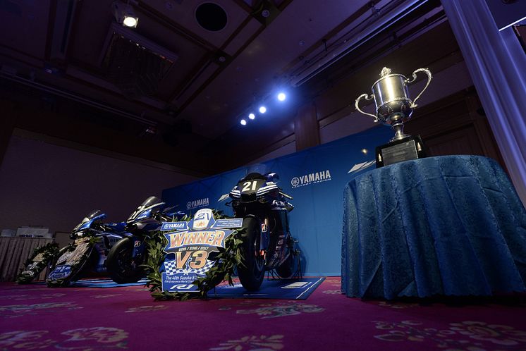 30_2017_YAMAHA FACTORY RACING TEAM 鈴鹿8耐3連覇祝賀会