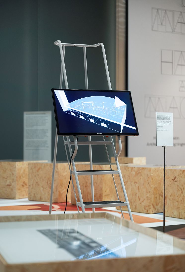 Hand and Machine - Exhibition photo