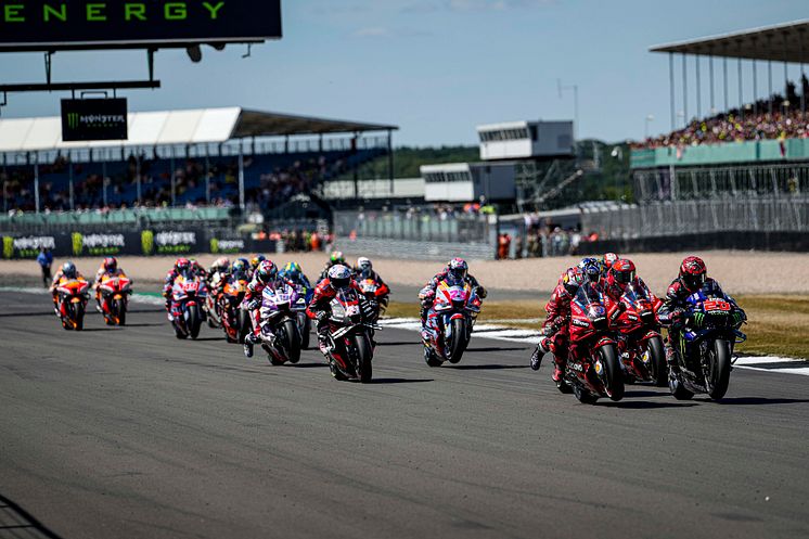 2022080801_001xx_MotoGP_Rd12_クアルタラロ選手_4000