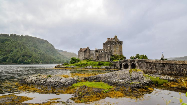 KRYSSNING I DET SKOTSKA HÖGLANDETS HJÄRTA_ Eilean Donan slottet