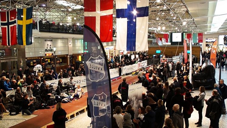 Malin Dahström vann Stavhoppstävlingen i Nordstan med 4.30