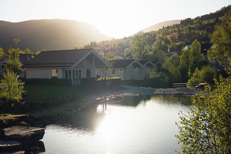 Jølstraholmen, foto visitfjordkystenogsunnfjord-34.jpg