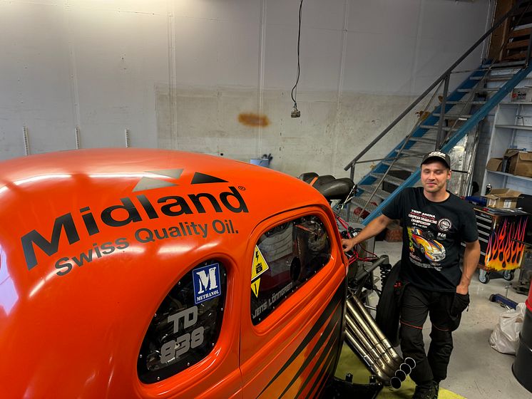 Jens and the race car-2.jpg