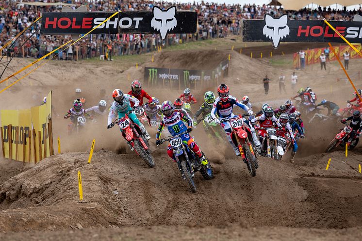 2025030302_002xx_WMX_Rd1_ルノー選手_4000.jpg