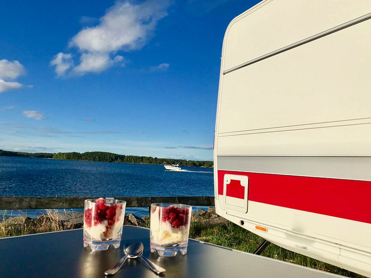 Sommardessert vid husvagnen