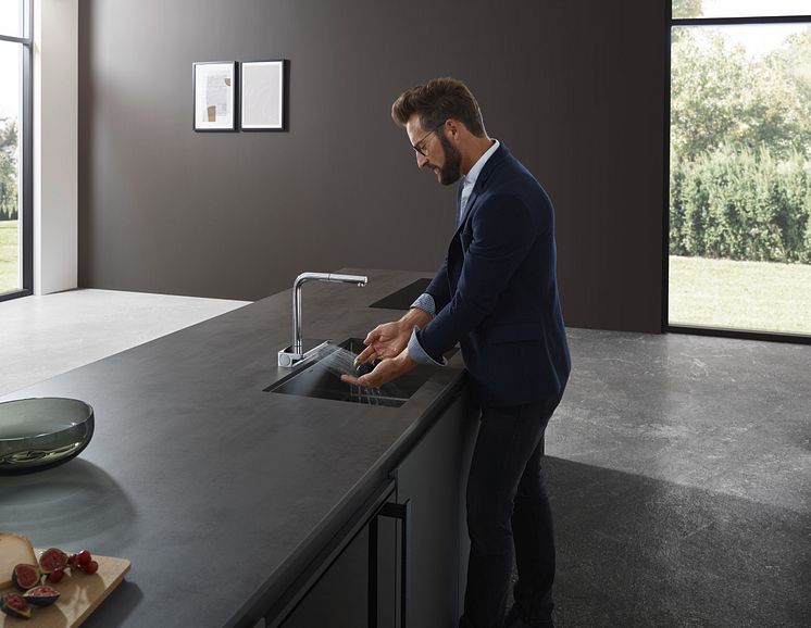 hansgrohe Aquno Select M81 med SatinFlow