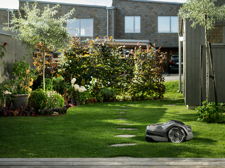 Husqvarna.AM_305ENERA.3.png