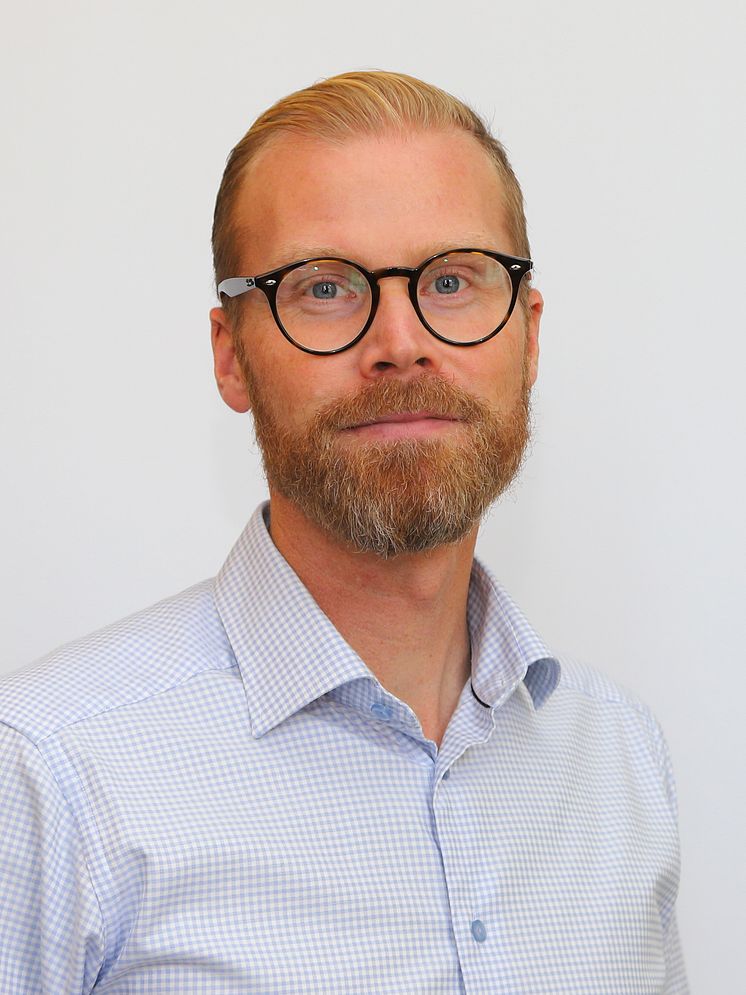 Peter Arnesson.jpg