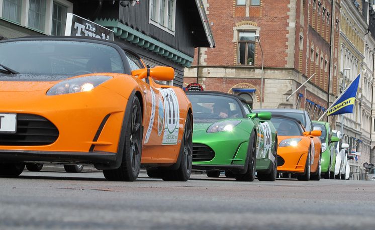 60 bilar i 2013 års elbilsrally