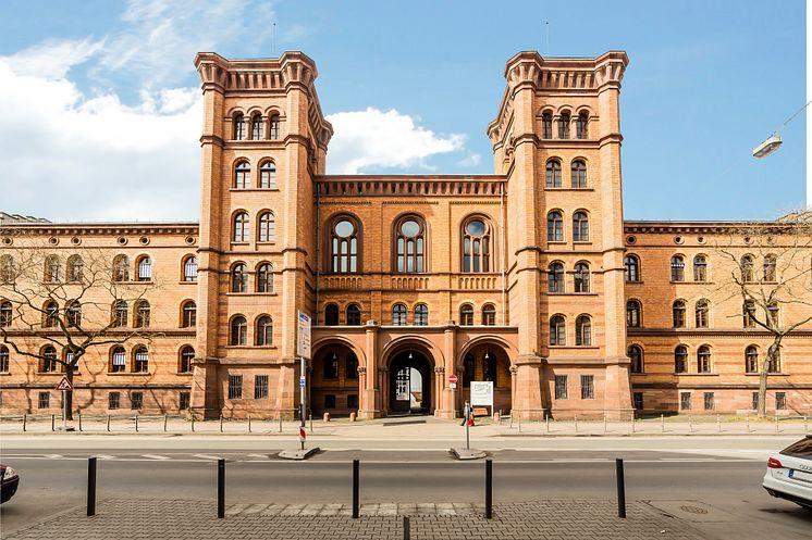 Frankfurt Central Train Station Office 2