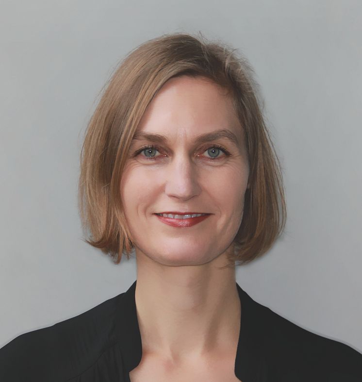Birgit Rolfes, Leiterin ARTIMA, Mannheimer Versicherung AG.jpg