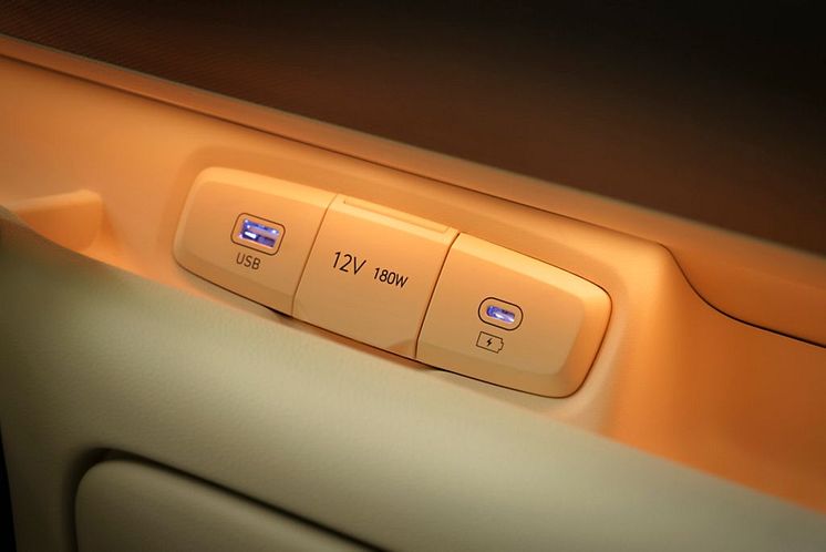hyundai-inster-premiere-interior-detail-07_wid_1024_bfc_off.jpg