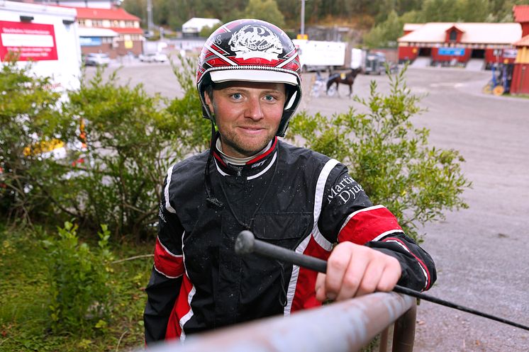 Martin P Djuse_02