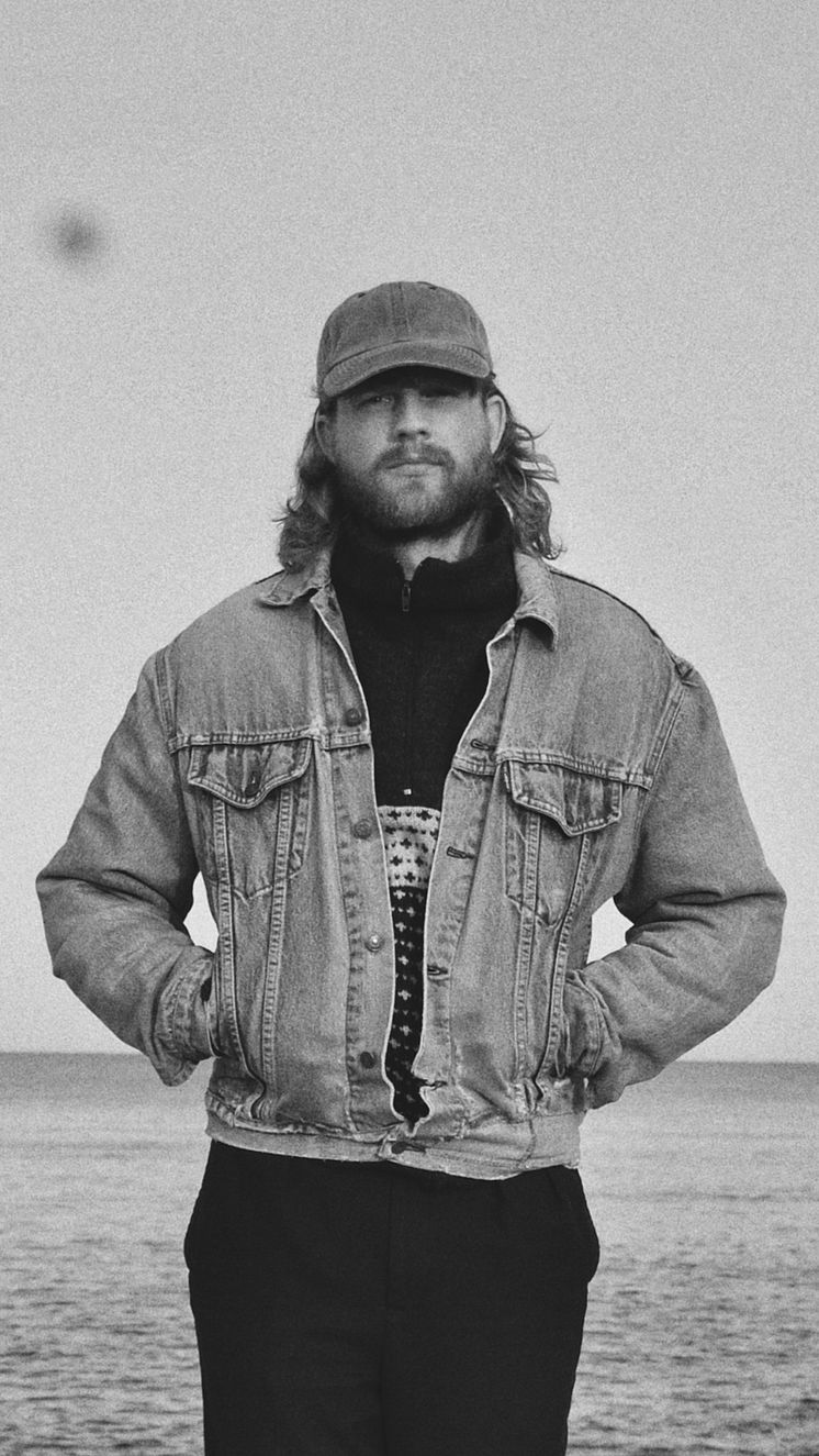 Simon Russell - pressbild