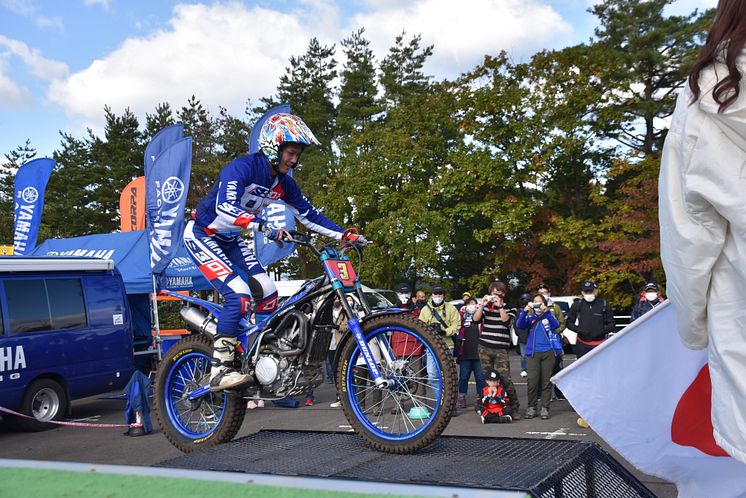 2020102604_003xx_JTR_Rd3_黒山選手_4000
