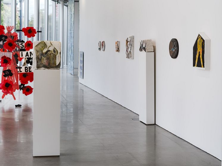 Installationsvy från utställningen Playa! på Bonniers Konsthall