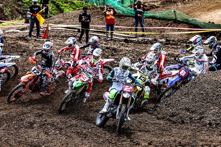 2022051604_001xx_JMX_Rd2_富田選手_4000