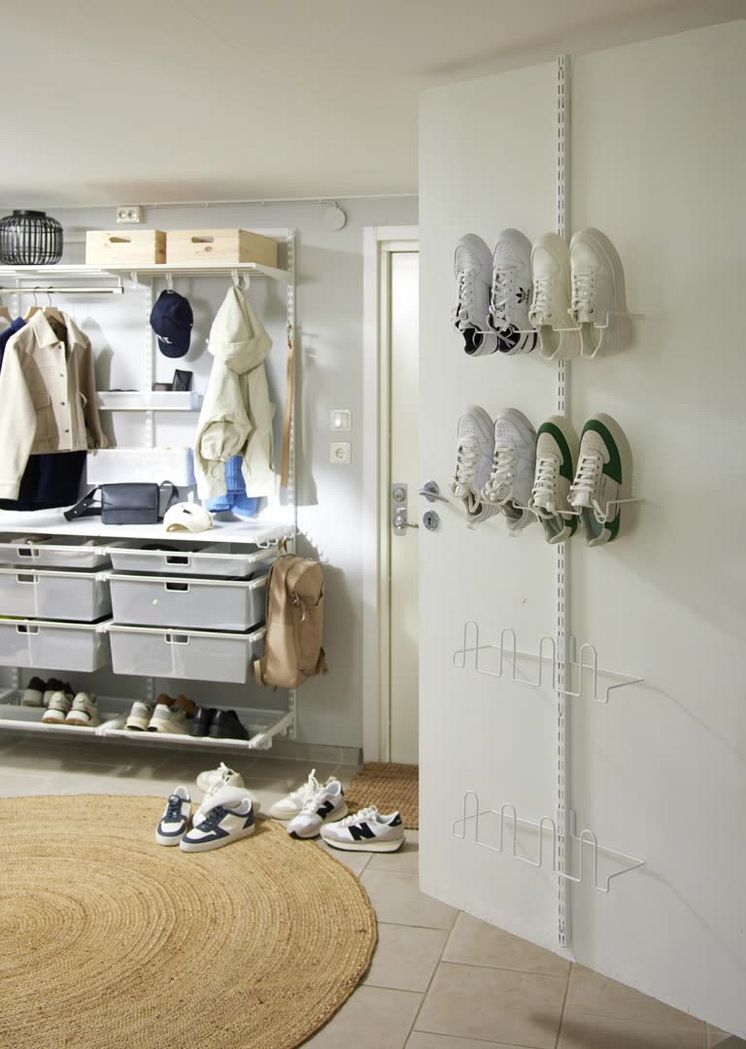 Elfa_Clothing_On_door_storage_shoe_storage_StopMotion_2023_03_004.mp4