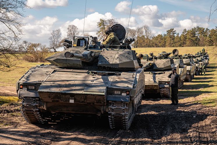 Ukrainska soldater under utbildning i Sverige