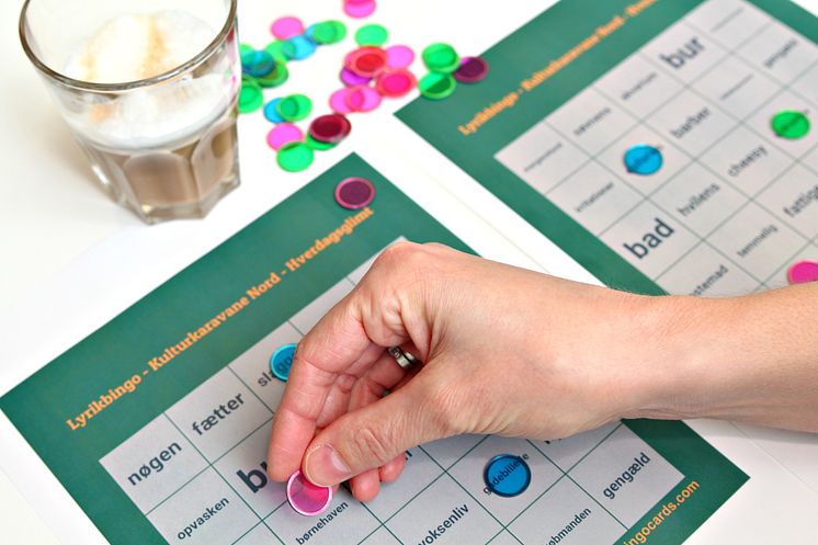 Lyrikbingo med singer songwriter R.NOOR
