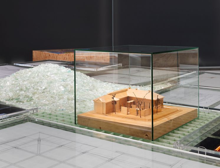 Hand and Machine - Exhibition photo