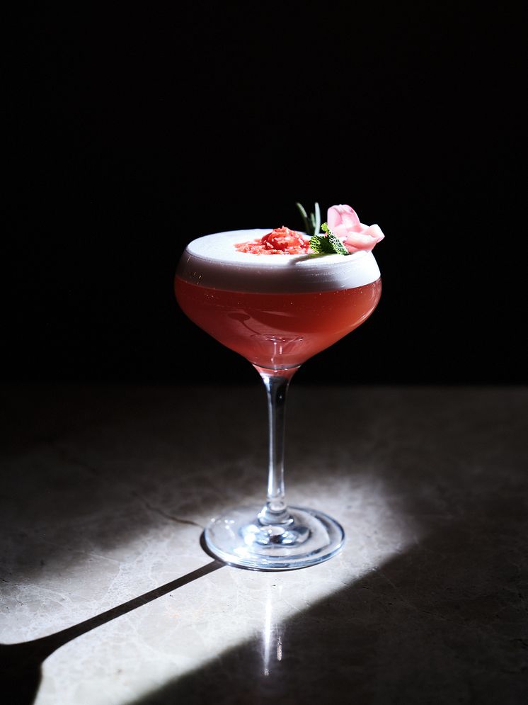 Pressbild5_Högbo Hallonbris, sommardrink på Högbo Brukshotell & Spa.jpg