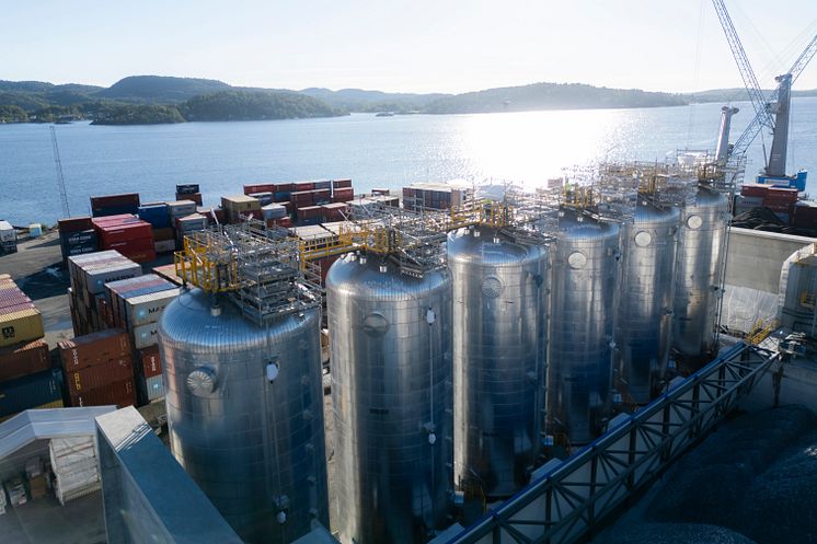 CO2-tankar i Brevik som kan innehålla cirka 5000 ton koldioxid.