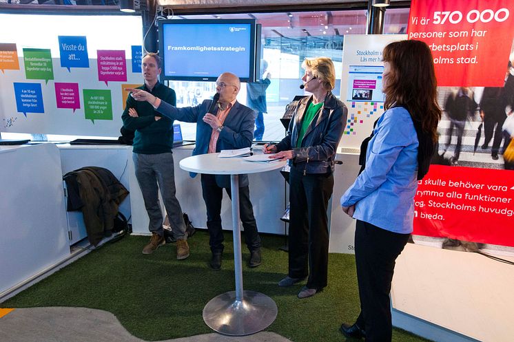 Seminarium om framkomlighet och attraktiv stad på Kulturhuset i Stockholm. (Foto: Lennart Johansson, Stockholms stad.)
