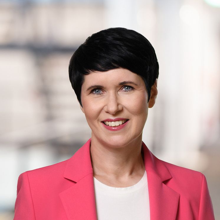 VB_MelanieSchnitzler_Freisteller (002).jpg