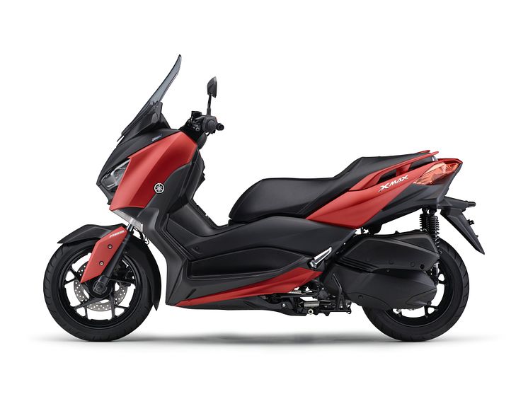 2020030301_018xx_XMAX_ABS_マットディープレッドメタリック3_2_4000
