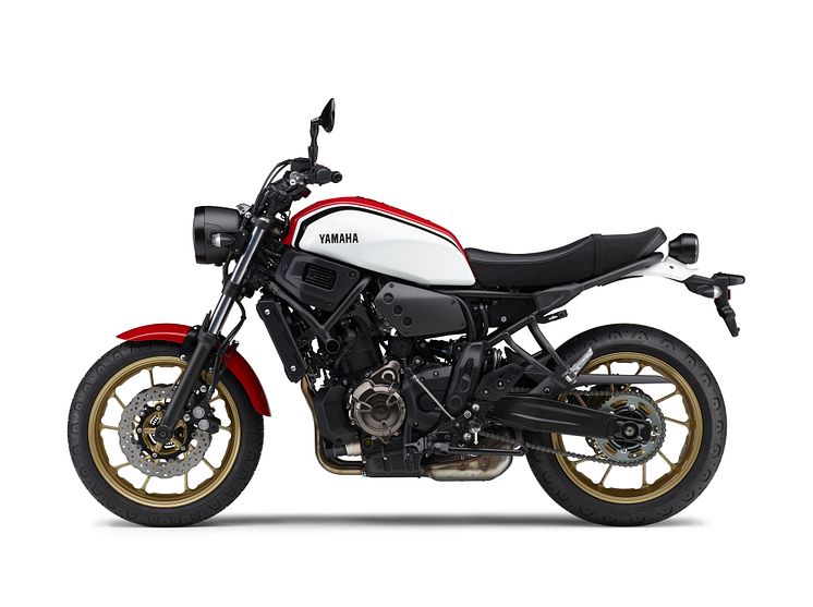 2020030503_003xx_XSR700_ABS_ラジカルホワイト_2_4000