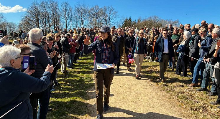 H.M. Dronning Mary, Stiindvielse 6. april, Foto, Naturstyrelsen, 2025.jpg
