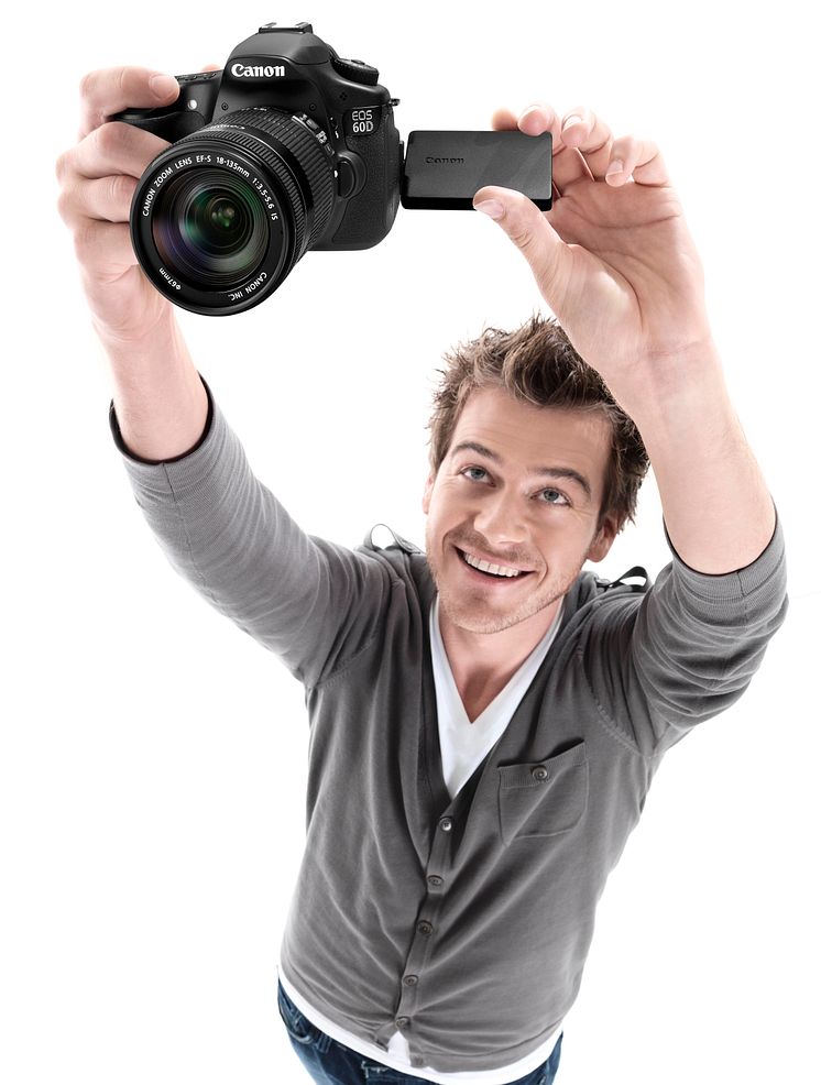 EOS 60D variangle LCD man