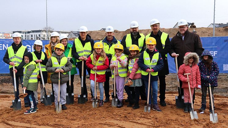 Symbolischer Spatenstich für Neubau der Karl-Treutel-Grundschule in Kelsterbach