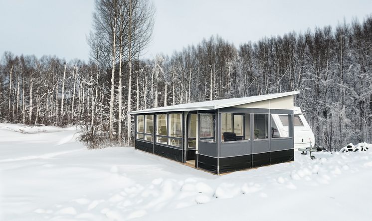 VILLA_370_Winter_1.jpeg