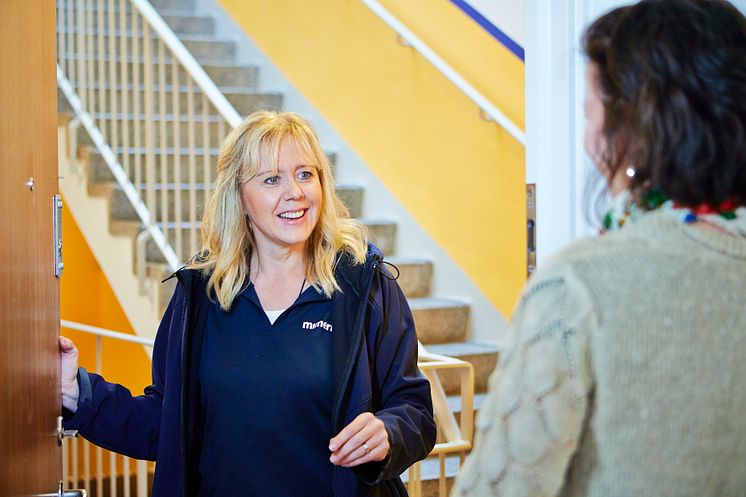Möte mellan kvartersvärd och hyresgäst