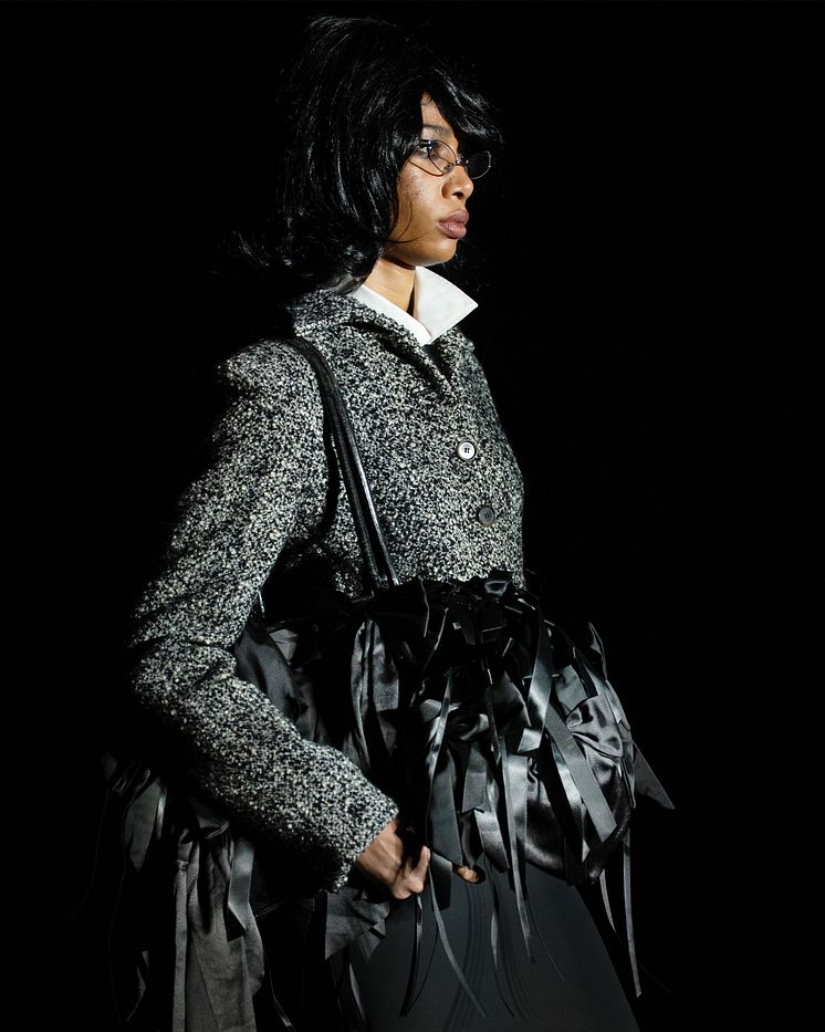 AVAVAV_FW25_RUNWAY_LOOK_2_closeup1.jpg