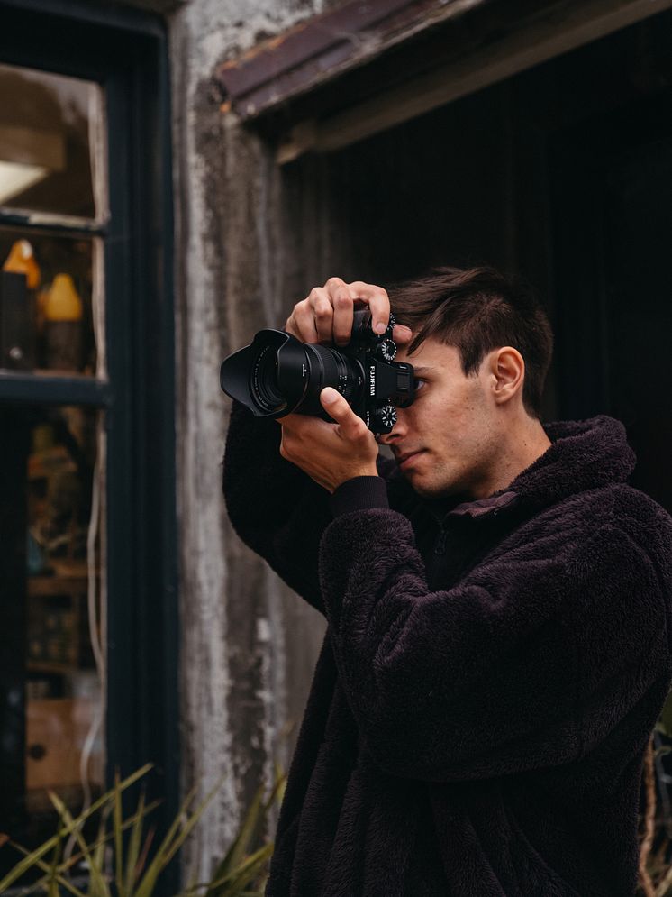XF16-55mm-II_withpeople_03.jpg