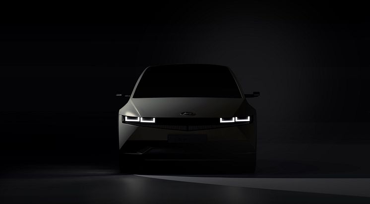 Första teaserbilderna på Hyundai IONIQ 5