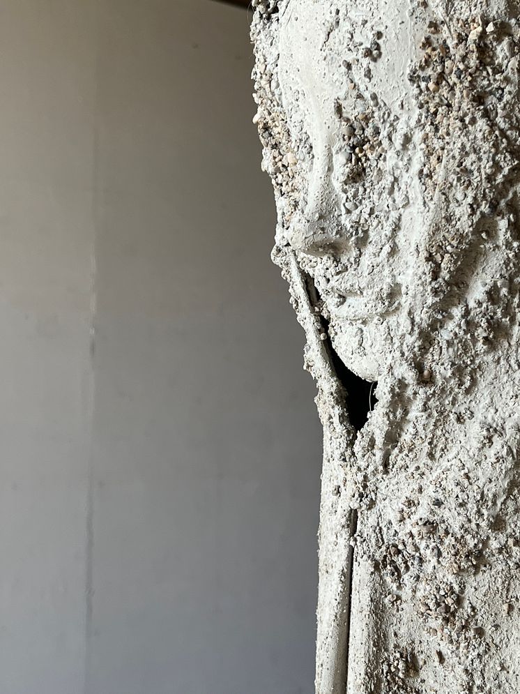 Sadaf Ahmadi, Concrete Setting
