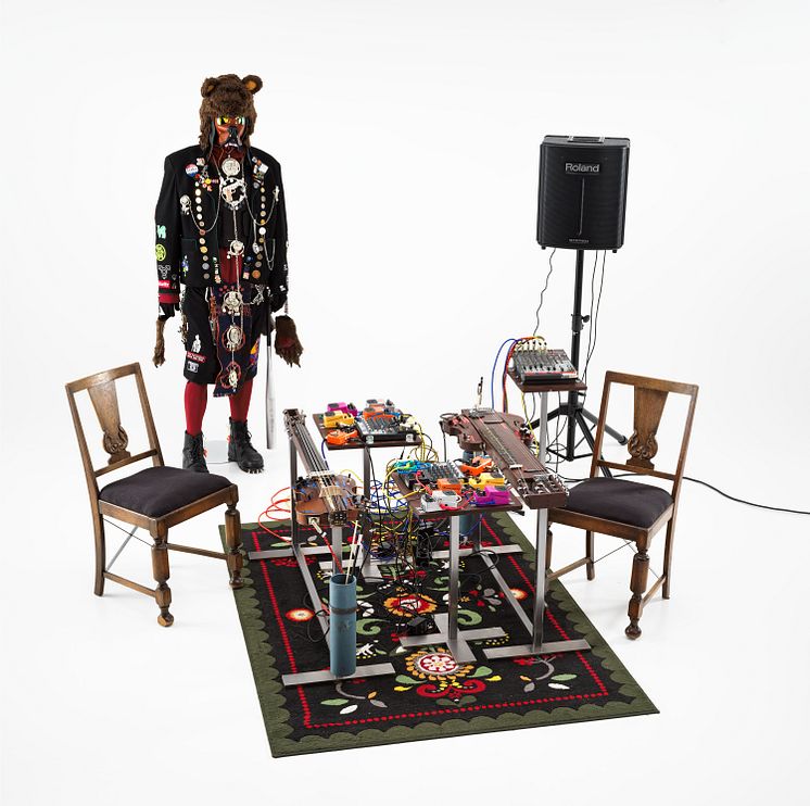 Skakke folkedrakter - Christian Blandhoel 03_foto Annar Bjørgli_Nasjonalmuseet
