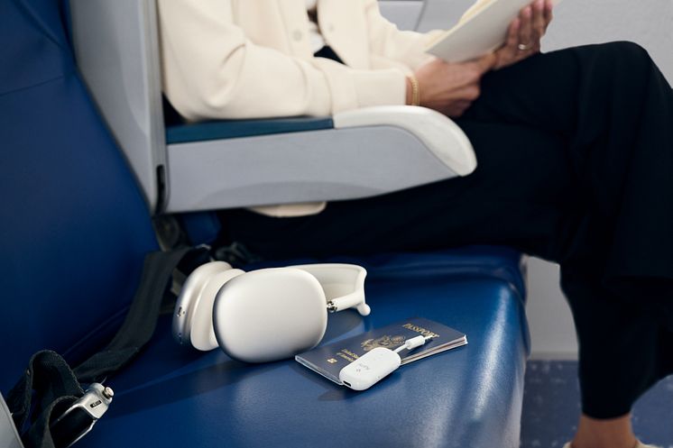 12s_AirFlyPro2_Studio_Seat_1_B_HiRes.jpg