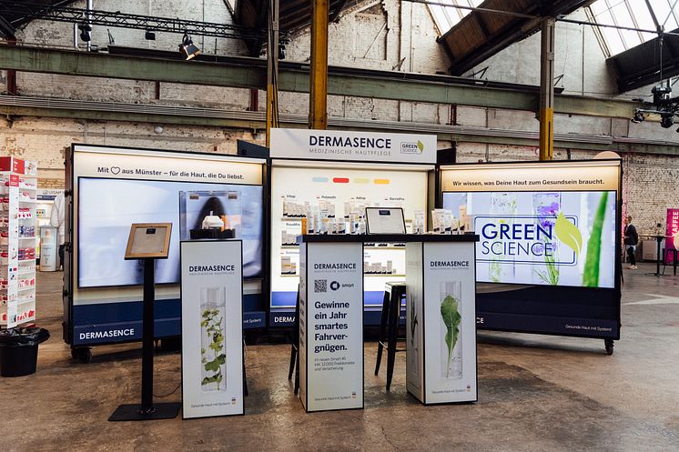 DERMASENCE Stand auf der APOTHEKENTOUR 2025 in Berlin_1