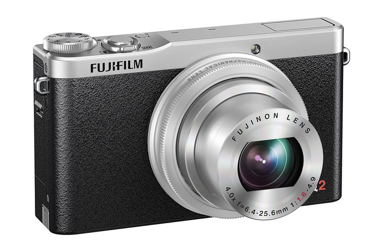 FUJIFILM XQ2 silver