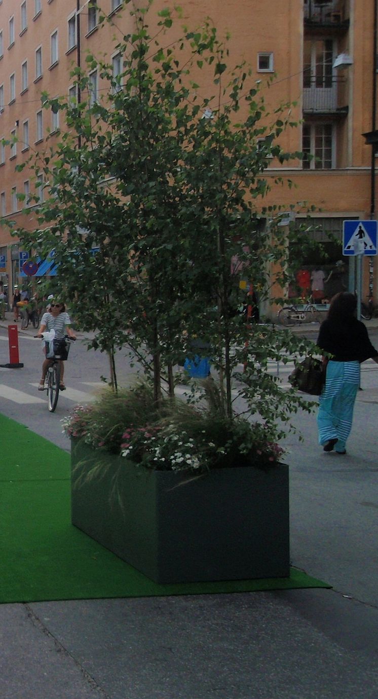 Plåturna på konstgräs